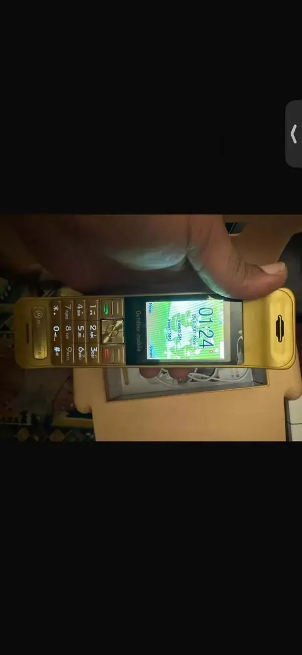 Motorola Outdoor-mobile Gold Dual SIM Feature Phone